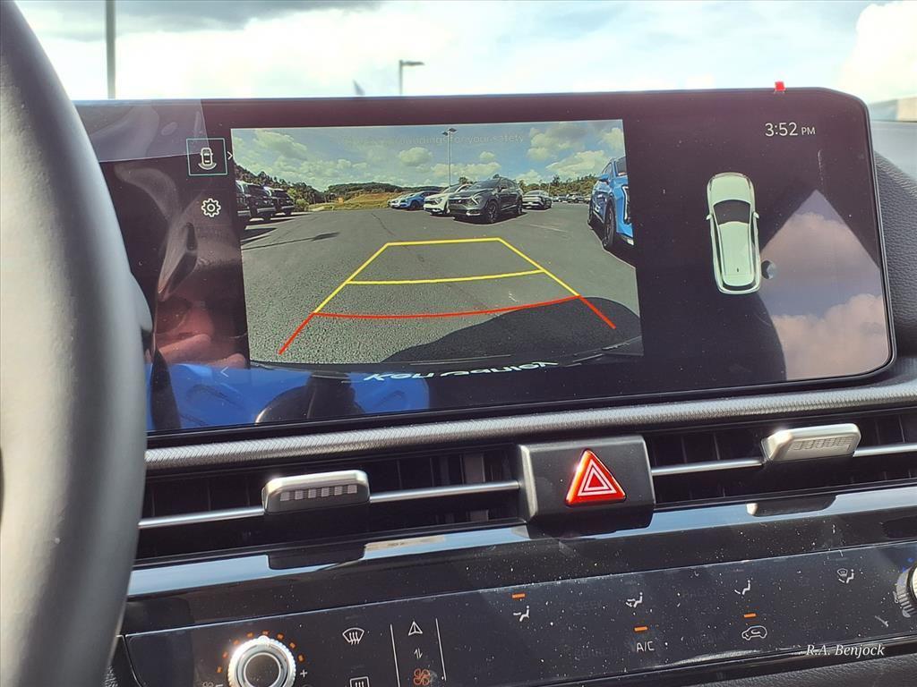 new 2026 Kia Sportage car, priced at $34,670