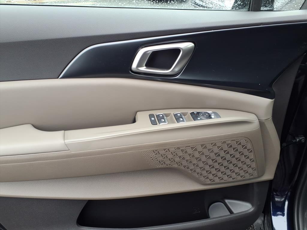 new 2026 Kia Carnival car, priced at $38,065