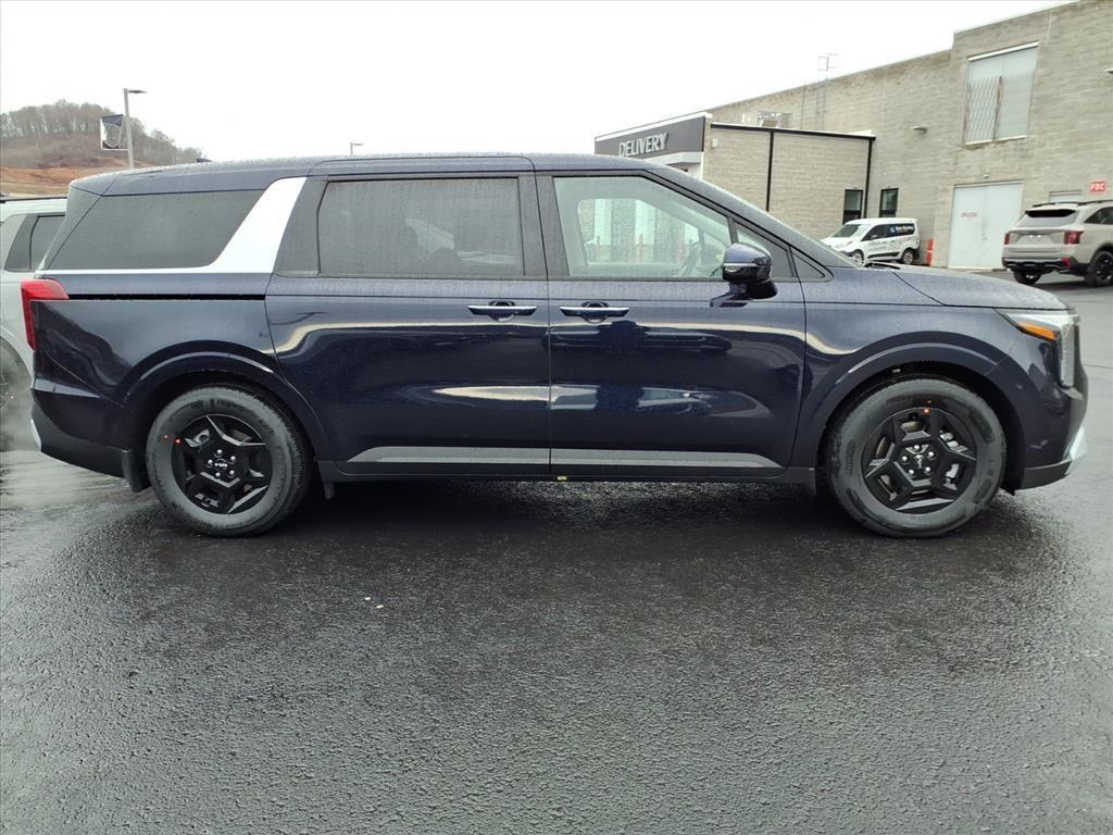 new 2026 Kia Carnival car, priced at $38,065