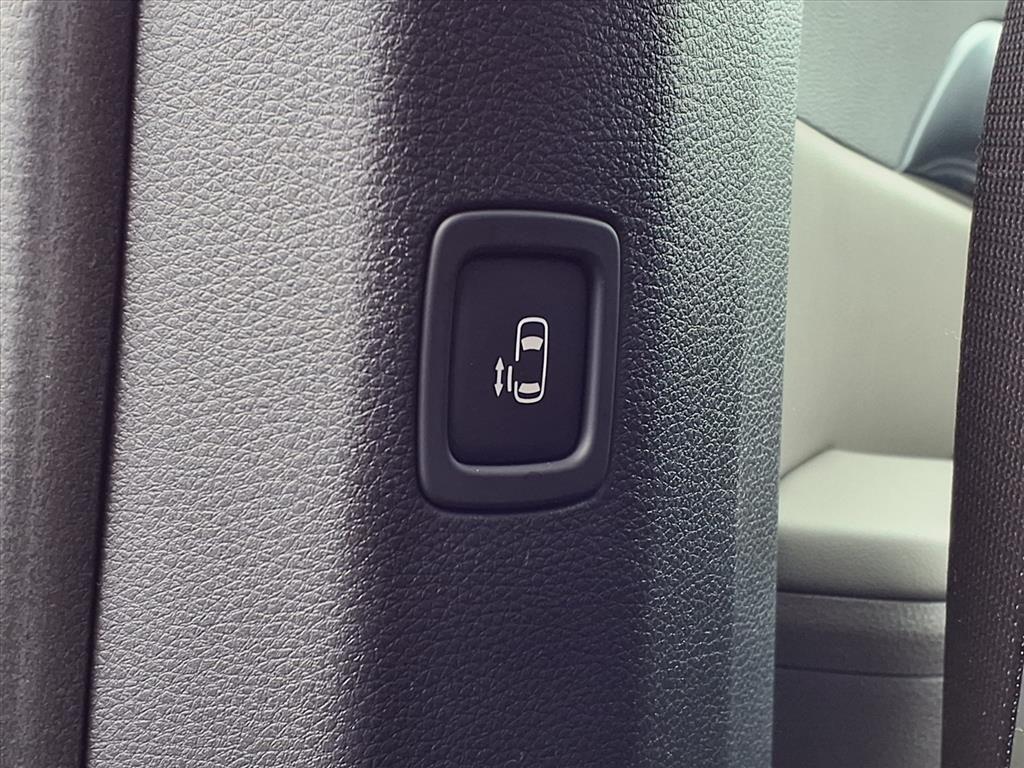 new 2026 Kia Carnival car, priced at $38,065