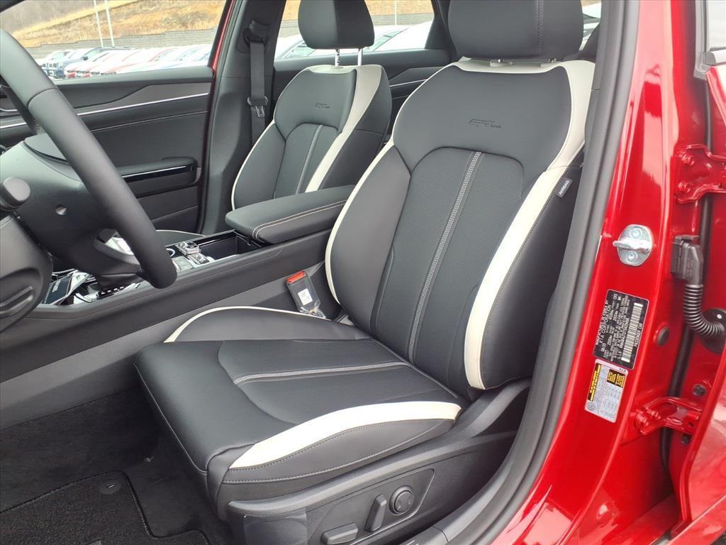 new 2026 Kia K5 car, priced at $32,085