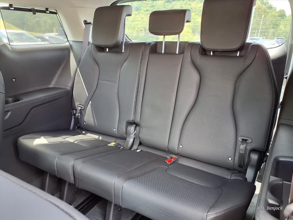 new 2026 Kia Carnival car, priced at $38,575