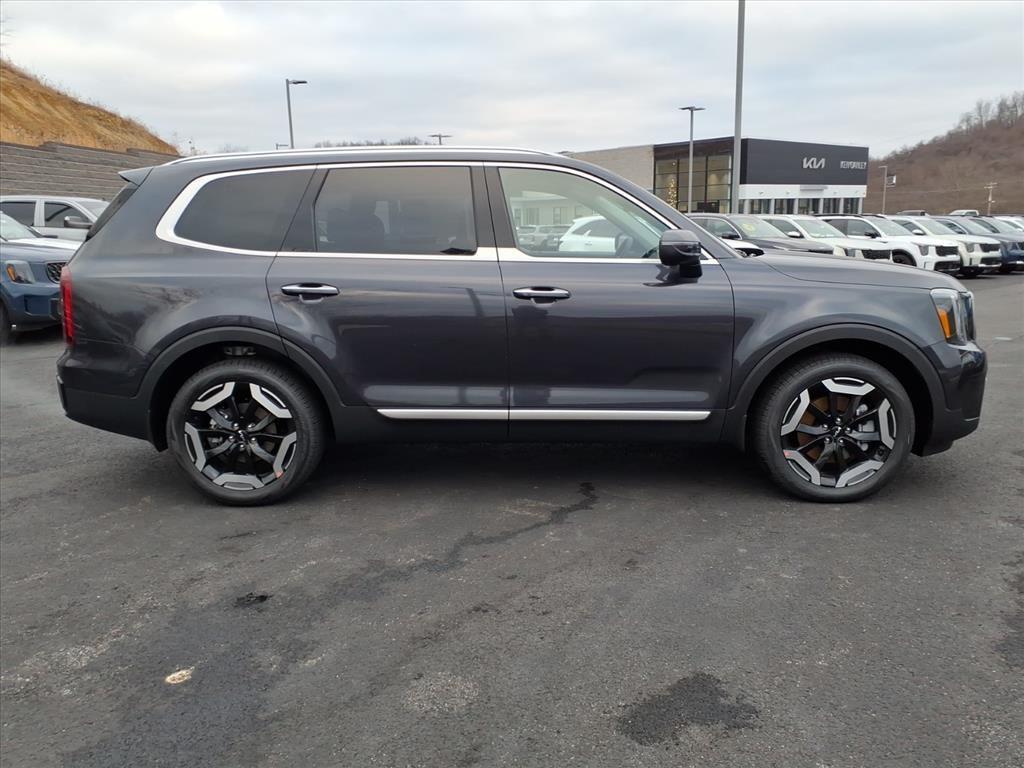 new 2025 Kia Telluride car, priced at $40,390