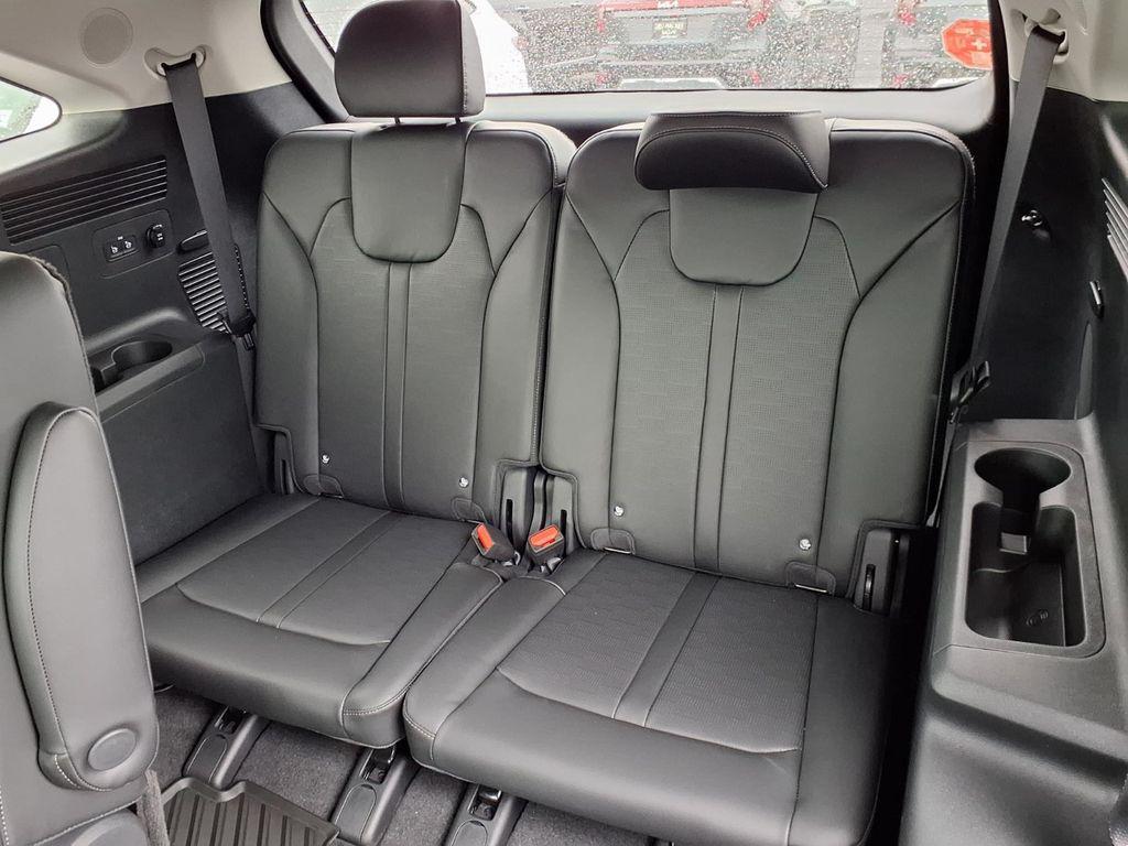 new 2026 Kia Sorento car, priced at $39,800