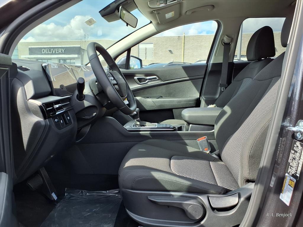 new 2026 Kia Sportage car, priced at $33,315