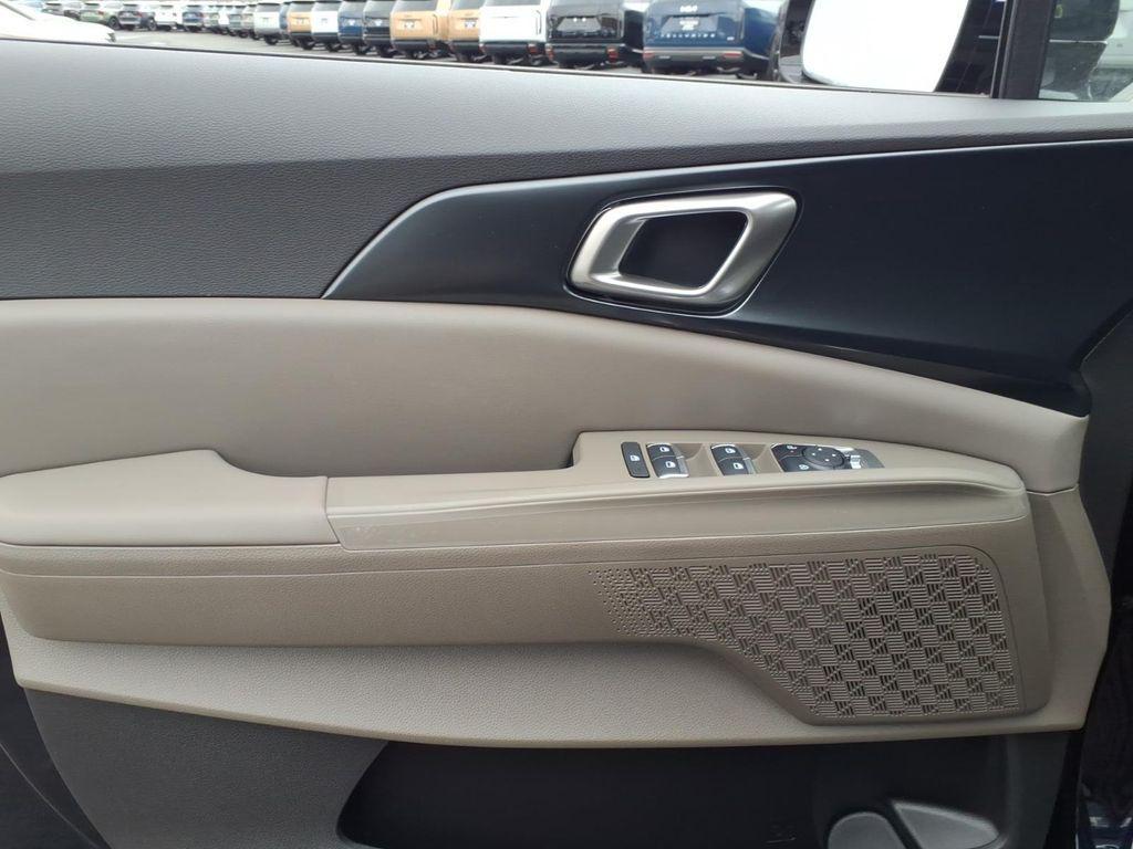 new 2026 Kia Carnival car, priced at $38,065