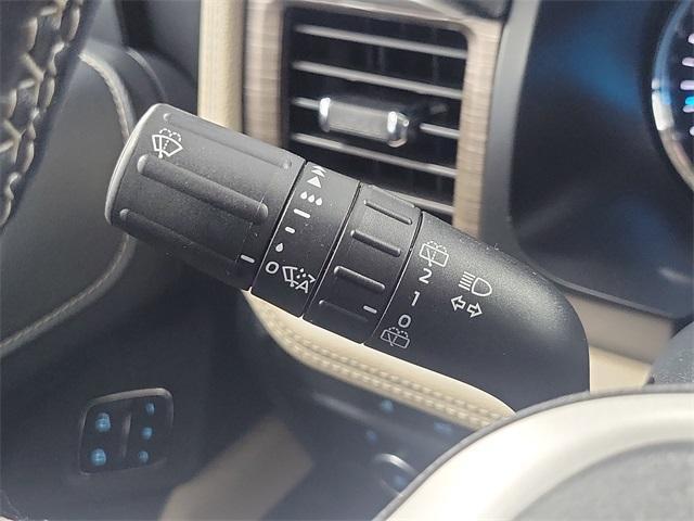 used 2022 Ford Expedition car, priced at $50,900