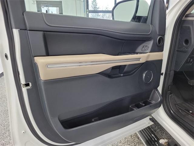 used 2022 Ford Expedition car, priced at $45,000