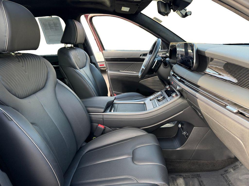 used 2025 Hyundai Palisade car, priced at $44,400