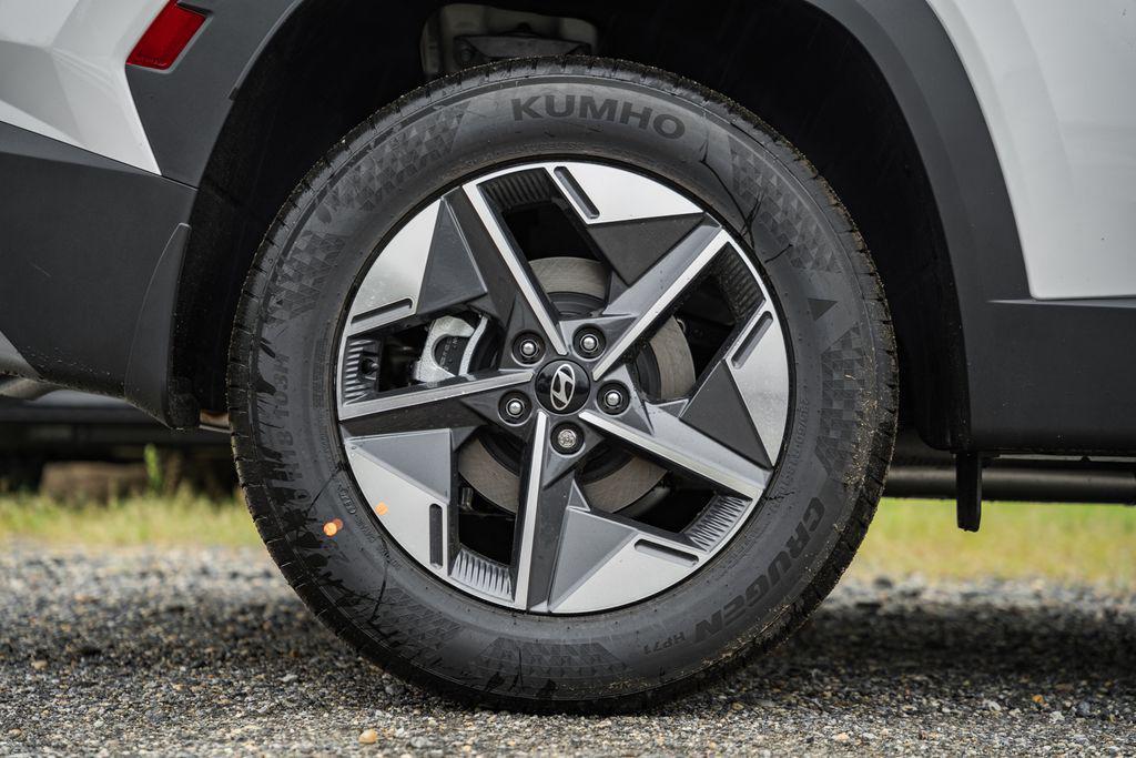 new 2026 Hyundai Tucson car, priced at $30,545