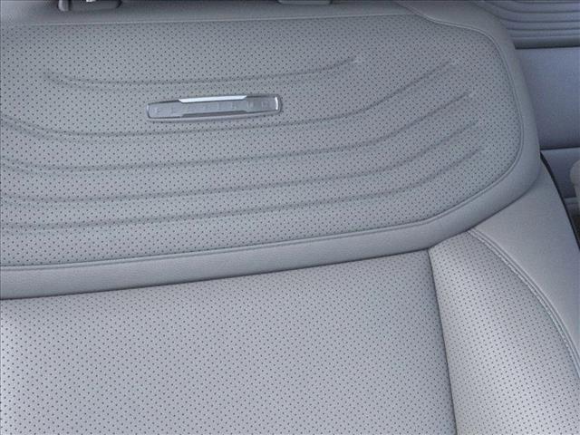 new 2025 Ford Expedition car, priced at $88,910