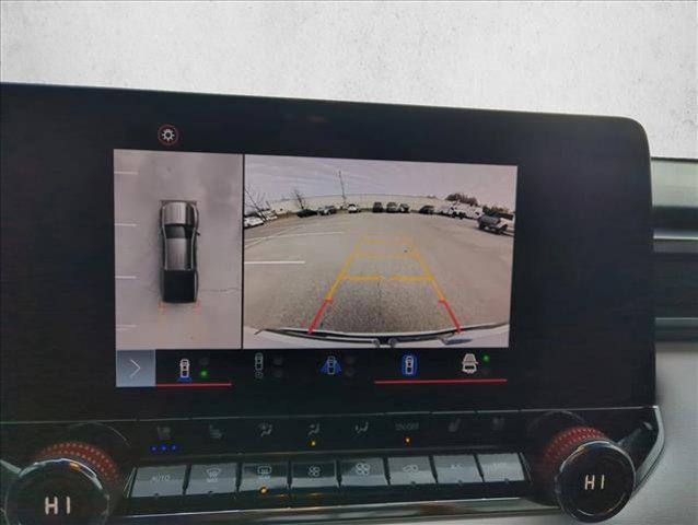 used 2023 GMC Canyon car, priced at $43,100