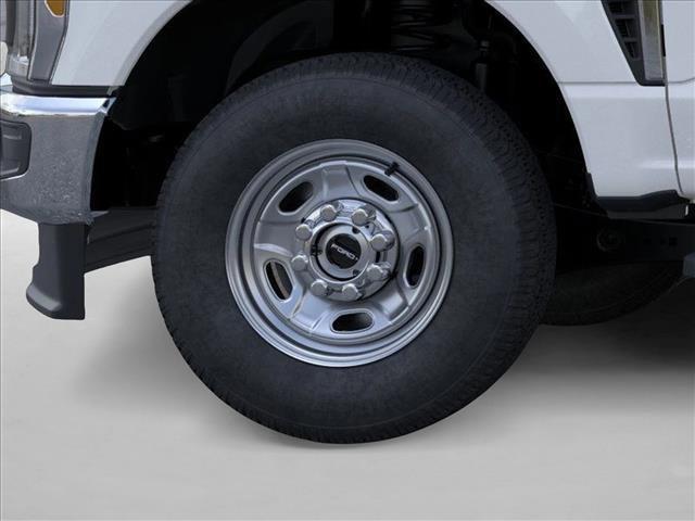 new 2025 Ford F-250 car, priced at $47,745