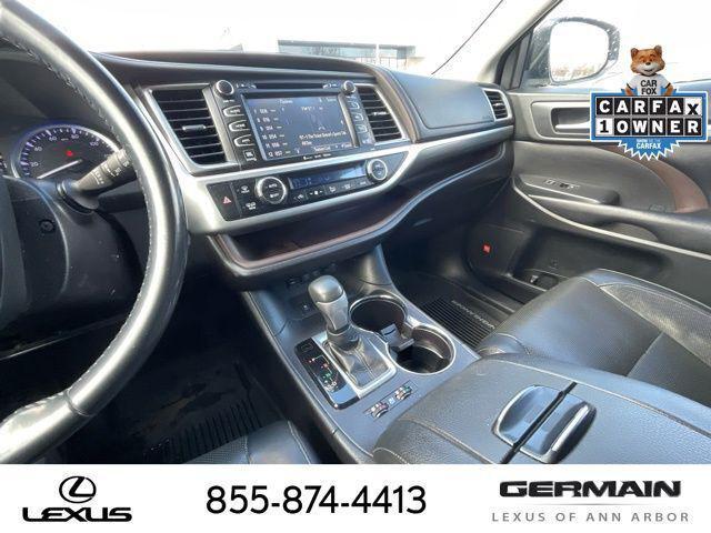 used 2018 Toyota Highlander car, priced at $21,598