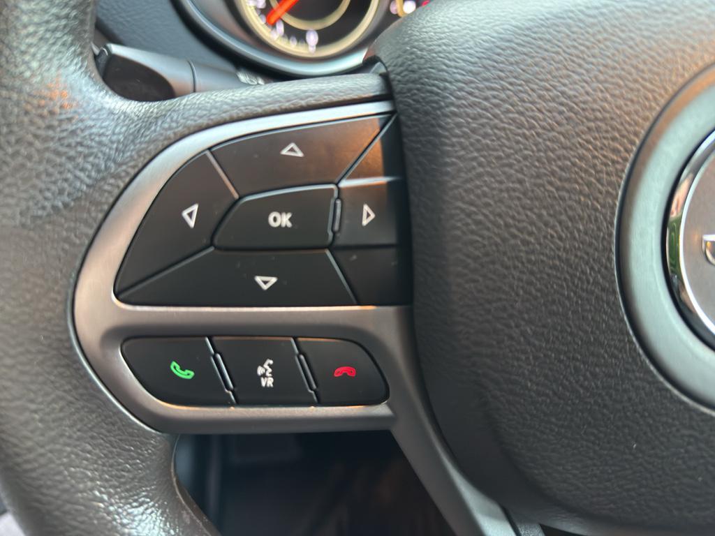 used 2021 Jeep Cherokee car, priced at $15,970