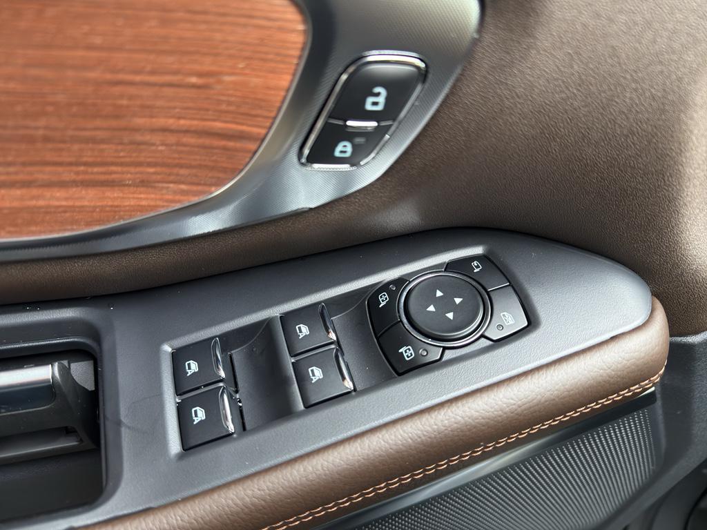 new 2026 Ford Expedition car, priced at $88,555