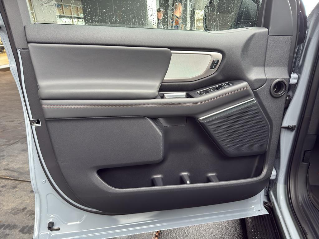 new 2025 Ford Expedition Max car, priced at $76,560