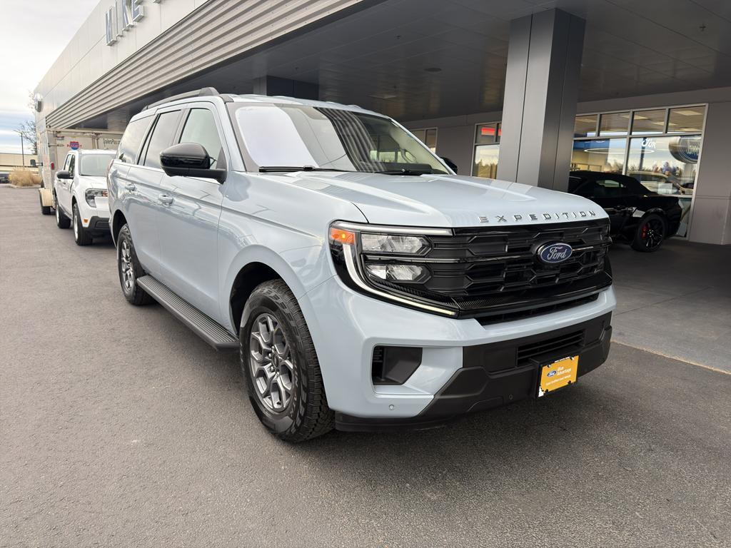 used 2025 Ford Expedition car, priced at $66,900
