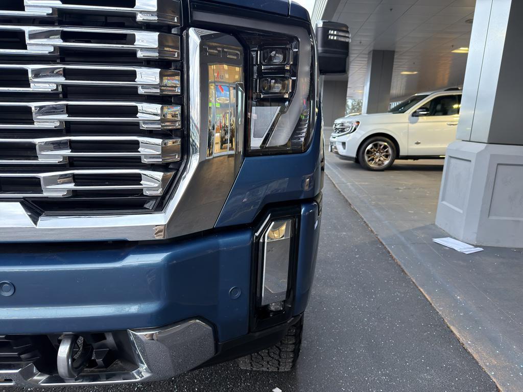 used 2024 GMC Sierra 2500 car, priced at $76,650