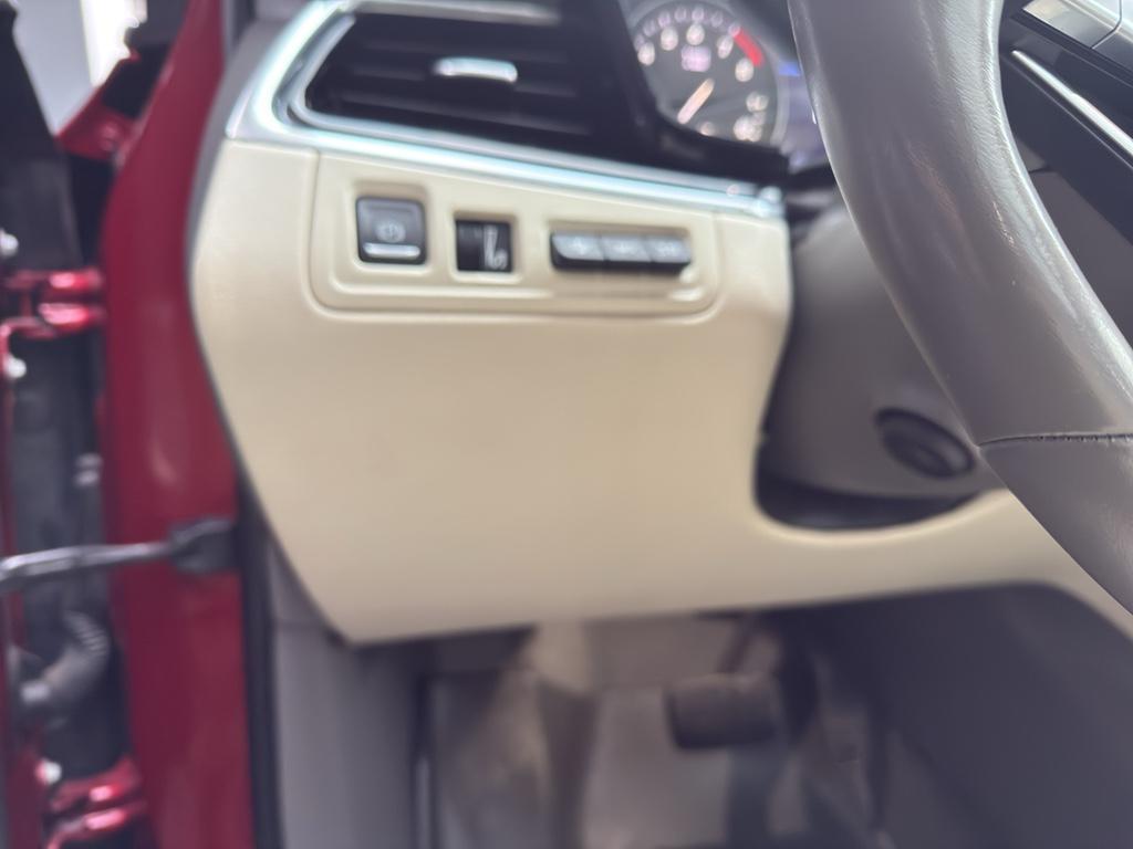 used 2020 Cadillac XT6 car, priced at $33,990