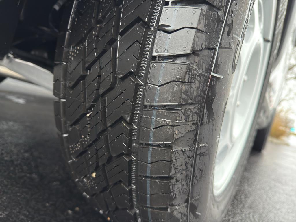 new 2025 Ford Bronco Sport car, priced at $39,290