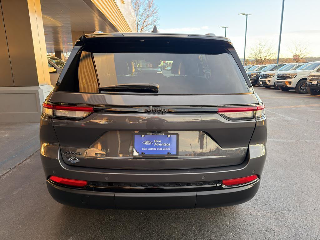 used 2023 Jeep Grand Cherokee car, priced at $31,400