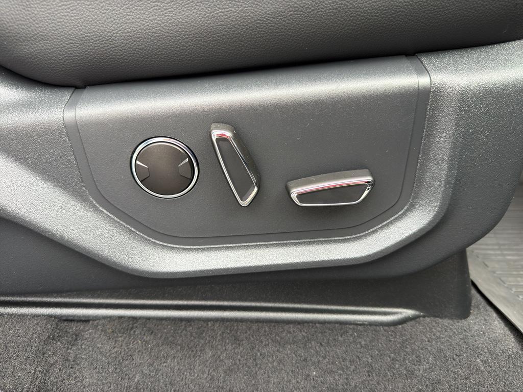 used 2024 Ford Expedition car, priced at $64,881