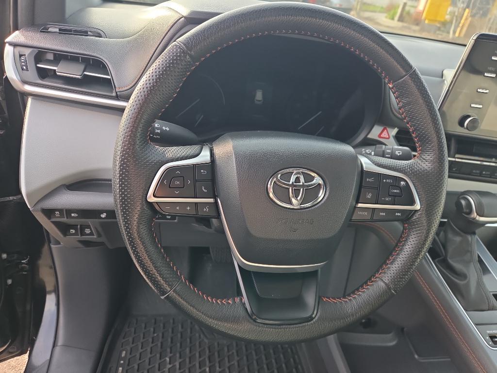 used 2024 Toyota Sienna car, priced at $48,352