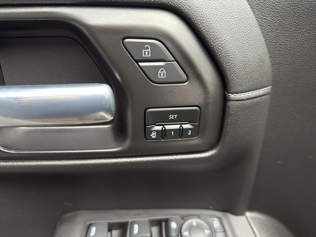 used 2021 Chevrolet Silverado 1500 car, priced at $40,983