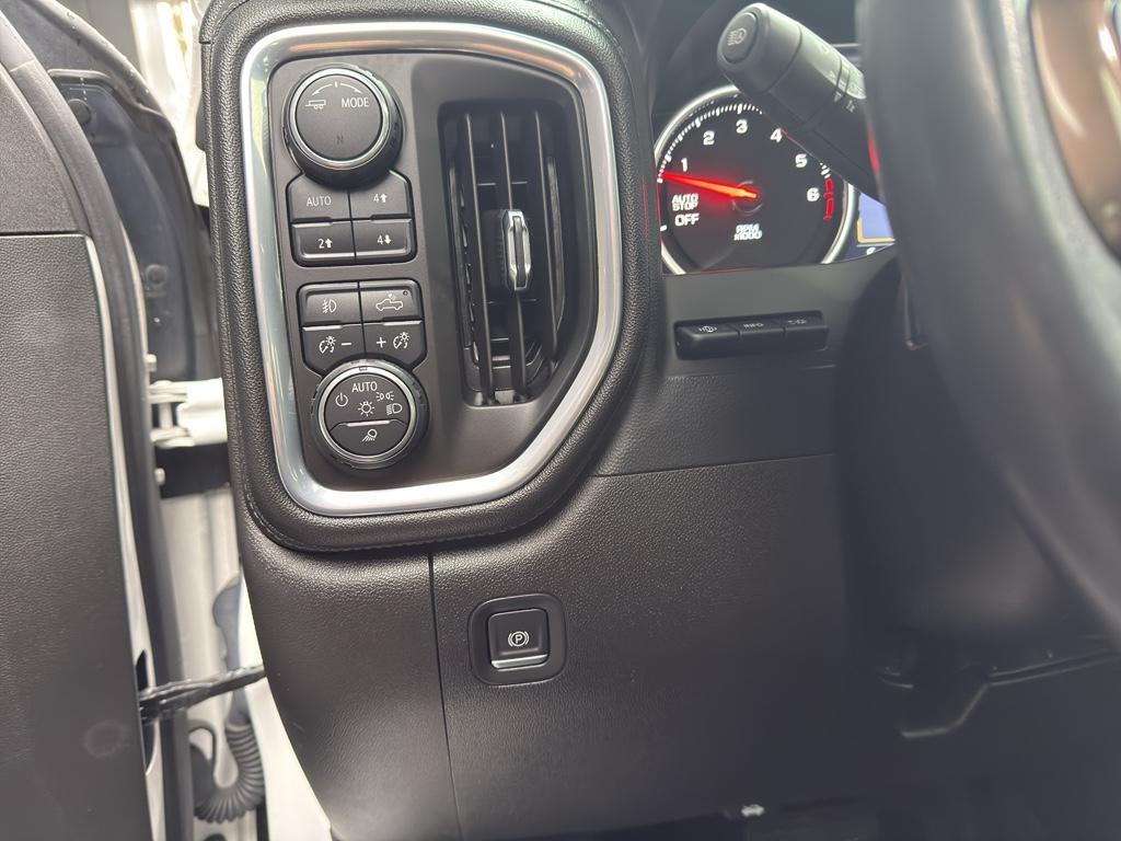 used 2021 Chevrolet Silverado 1500 car, priced at $40,983