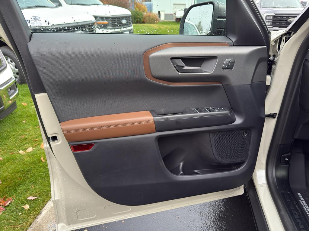 new 2025 Ford Bronco Sport car, priced at $46,960