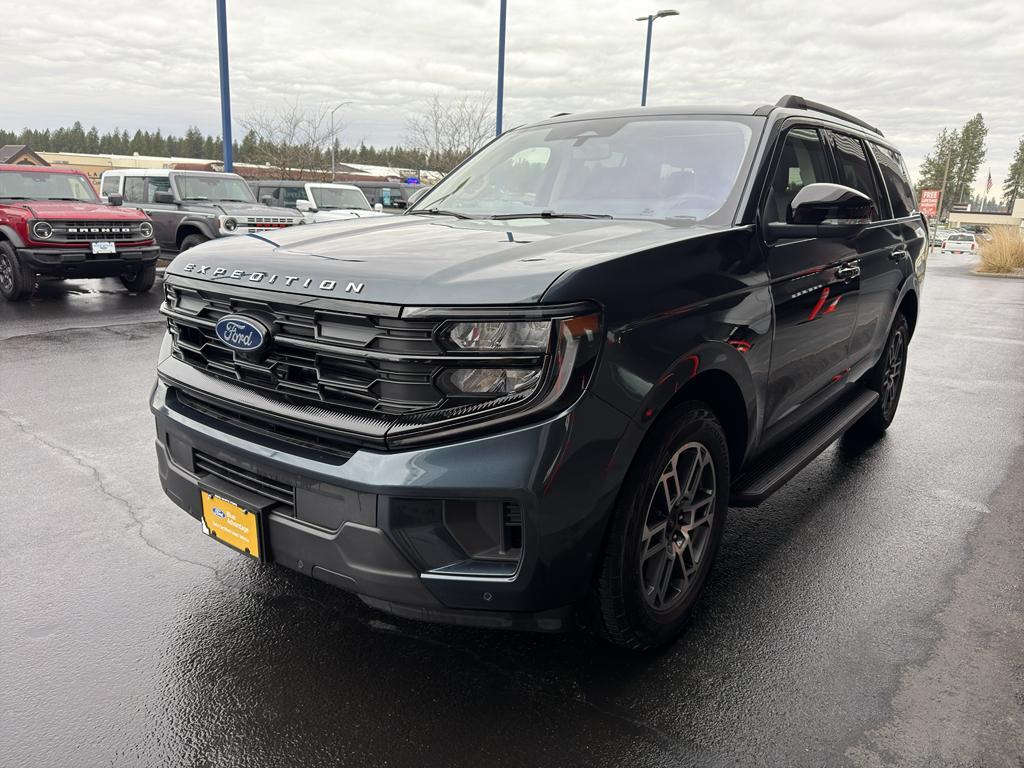 used 2025 Ford Expedition car, priced at $65,800