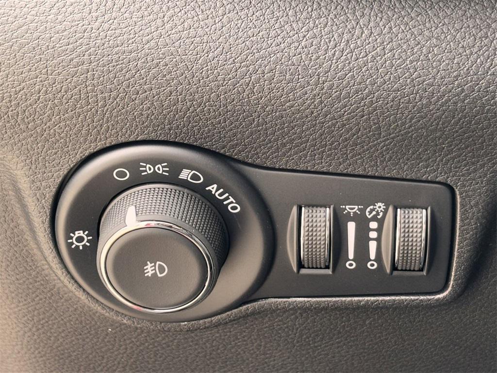 new 2025 Jeep Compass car, priced at $29,448