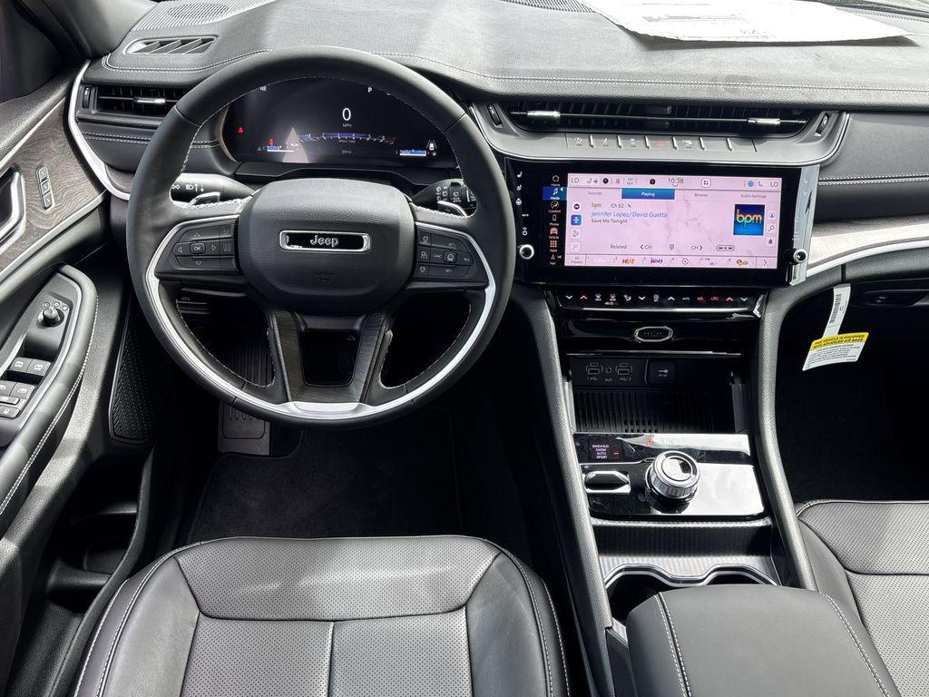 new 2026 Jeep Grand Cherokee car, priced at $52,495