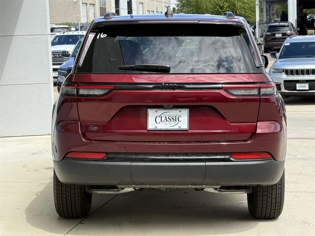 new 2025 Jeep Grand Cherokee car, priced at $39,480