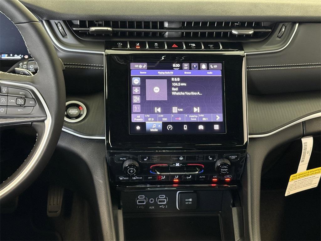 new 2025 Jeep Grand Cherokee car, priced at $39,480