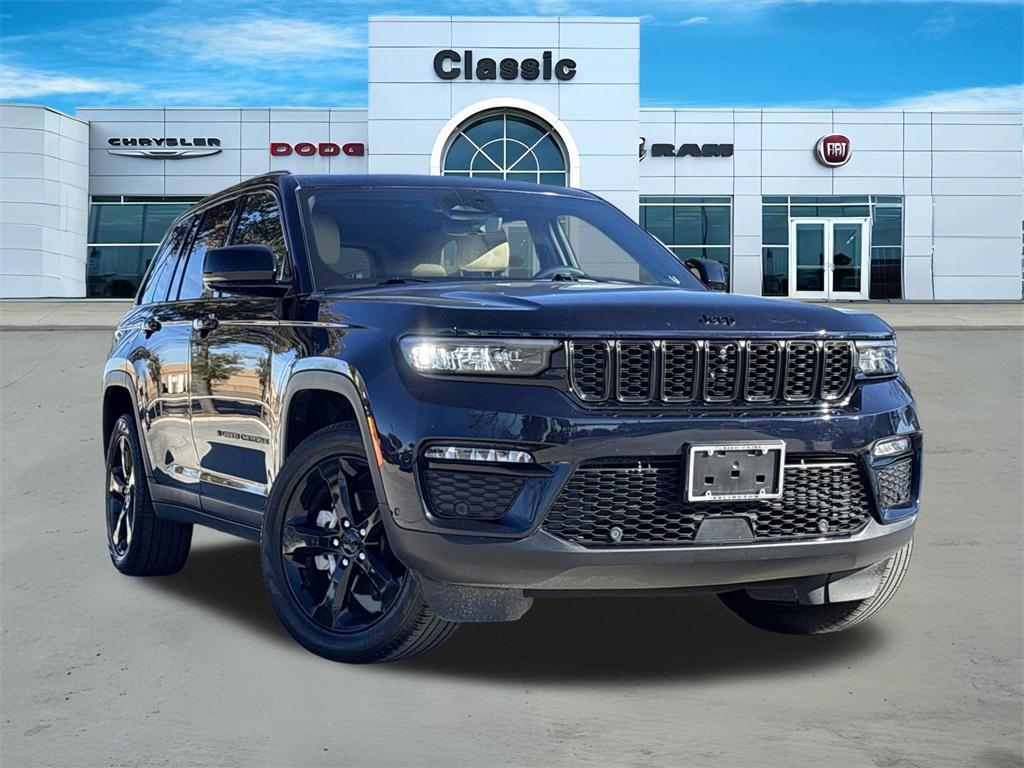 used 2023 Jeep Grand Cherokee car, priced at $31,354