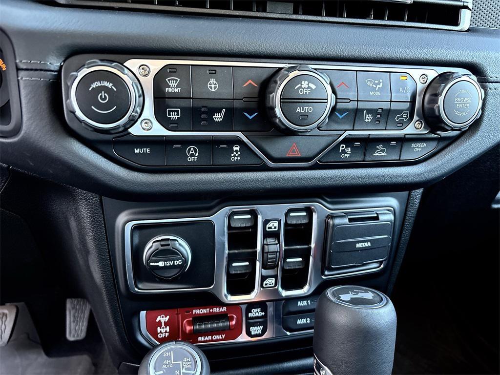 new 2026 Jeep Wrangler car, priced at $65,800