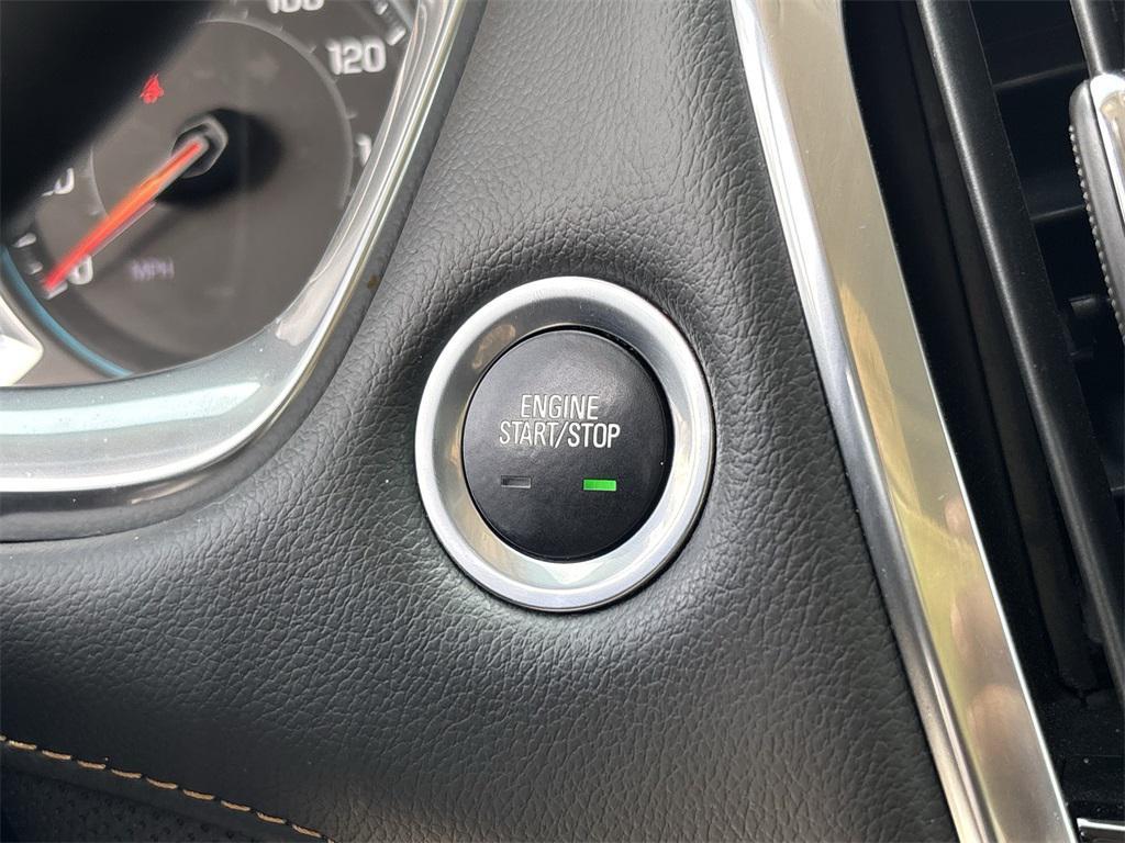 used 2021 Chevrolet Traverse car, priced at $25,892