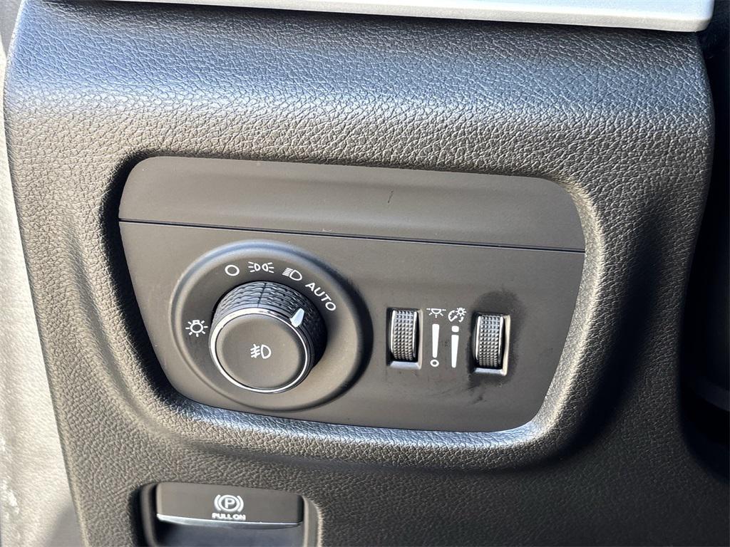 used 2024 Jeep Grand Cherokee car, priced at $32,661