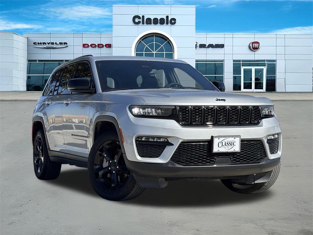 used 2024 Jeep Grand Cherokee car, priced at $32,661
