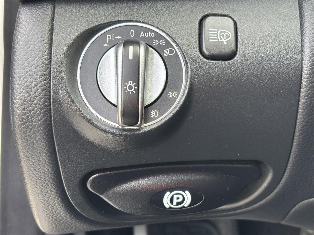 used 2009 Mercedes-Benz SL-Class car, priced at $18,801