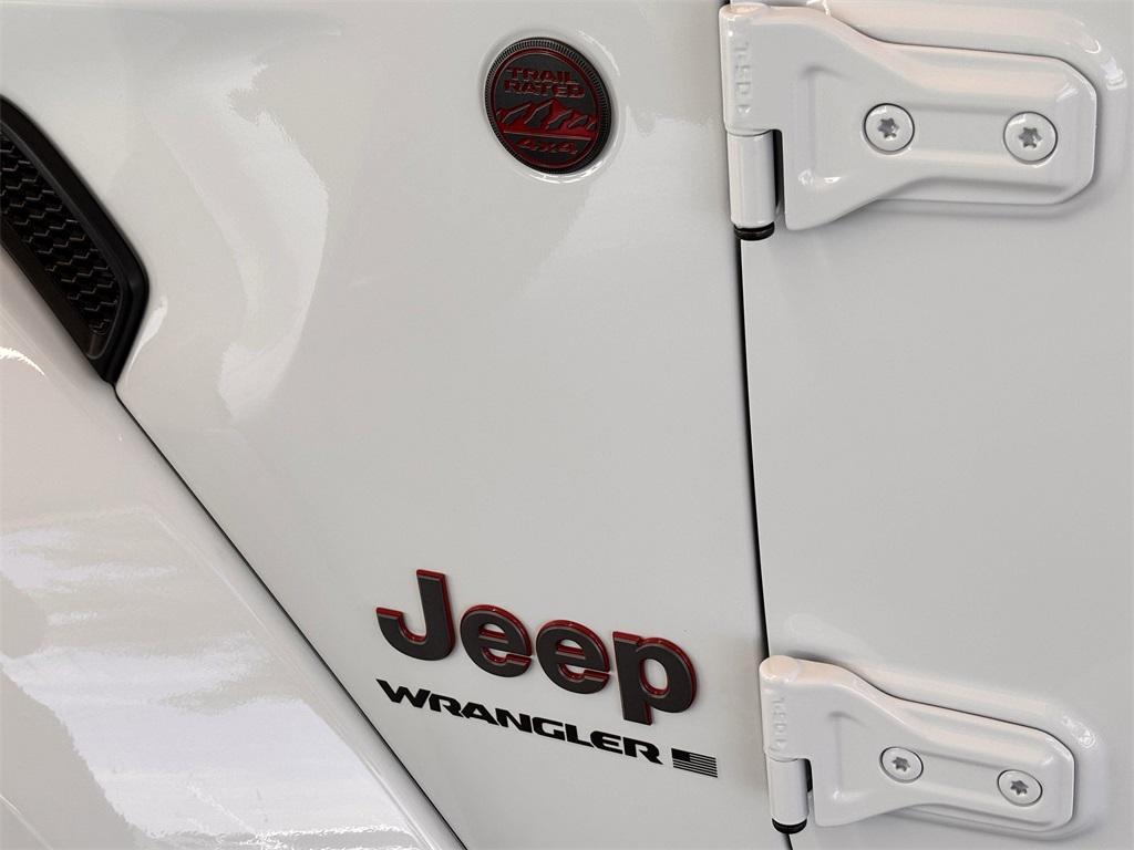 new 2025 Jeep Wrangler car, priced at $53,692