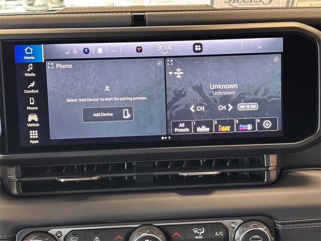 new 2025 Jeep Wrangler car, priced at $53,692