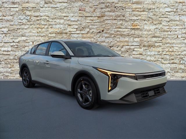 new 2025 Kia K4 car, priced at $23,335