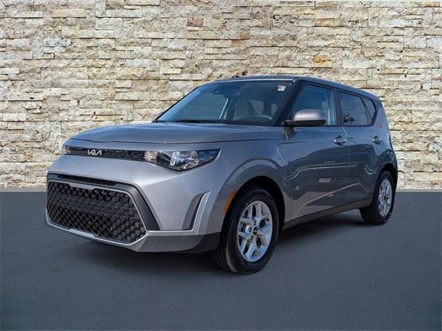 new 2025 Kia Soul car, priced at $21,749