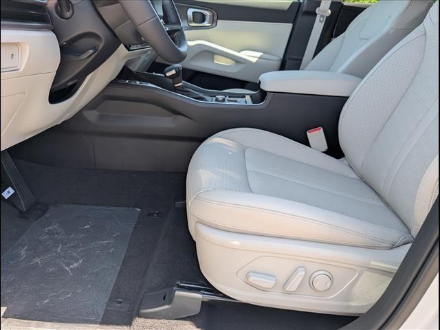 new 2026 Kia Sorento car, priced at $36,281