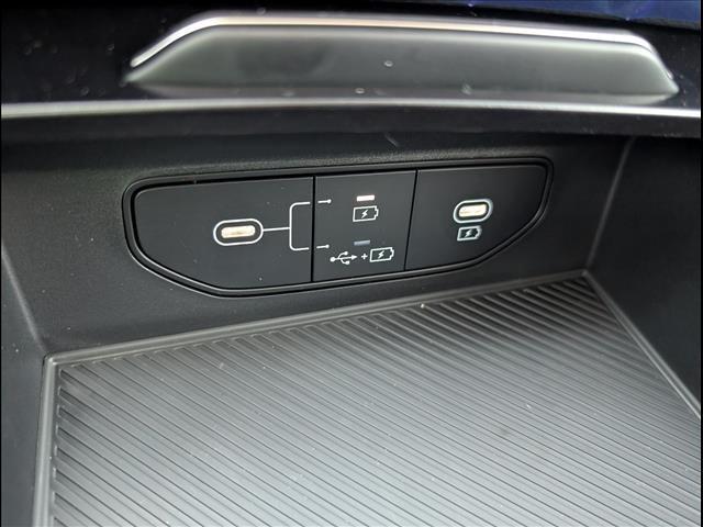 new 2026 Kia Sportage Hybrid car, priced at $33,190