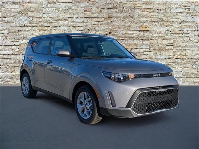 new 2025 Kia Soul car, priced at $21,749
