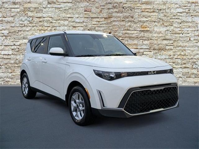 new 2025 Kia Soul car, priced at $22,257